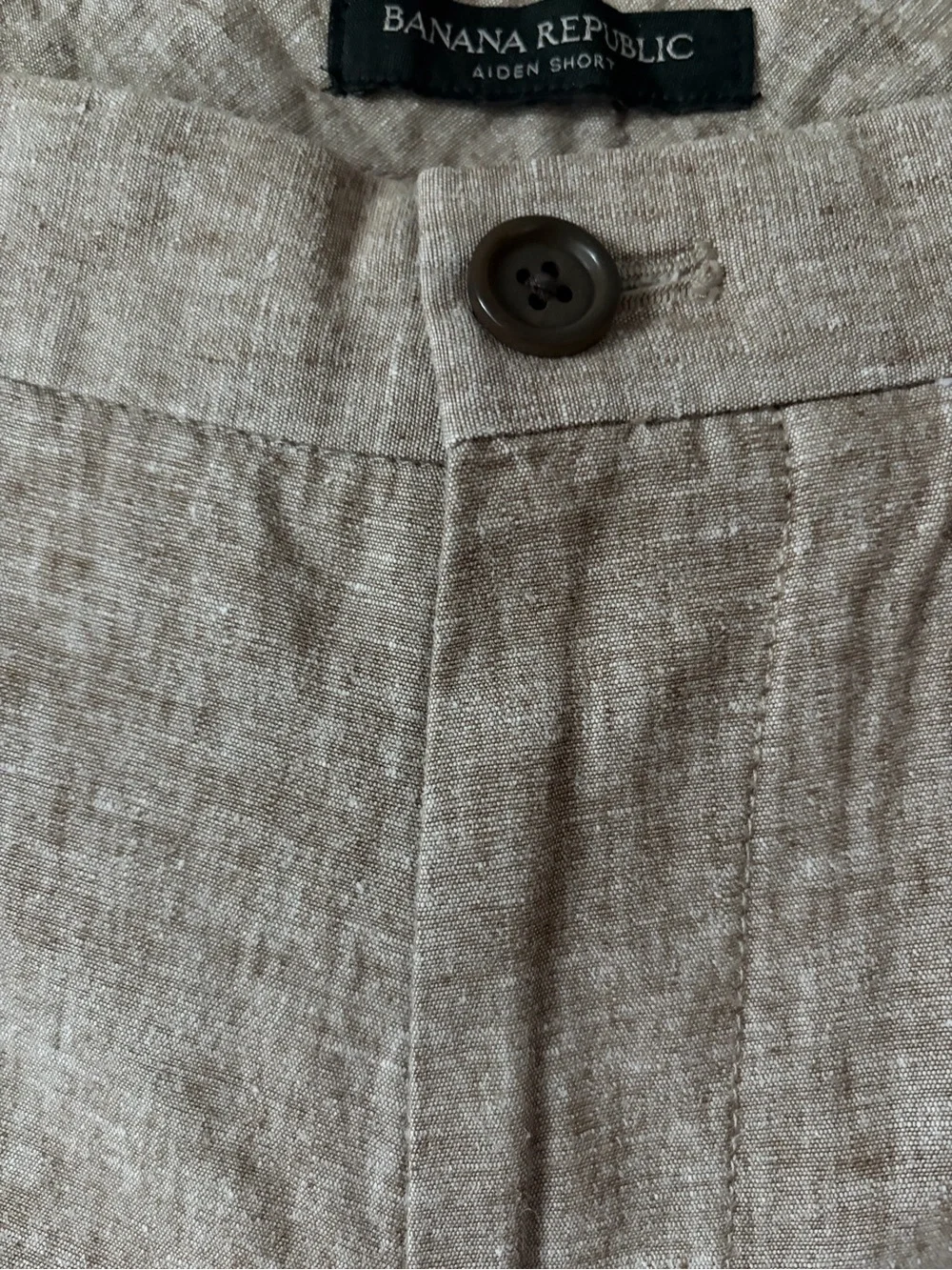Banana Republic Men’s Khaki 9 Inch Linen Blend Chino Aiden Shorts Size 35x9